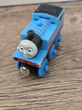 Thomas & Friends Talking Thomas Train – Wooden Railway Sound Train WORKING